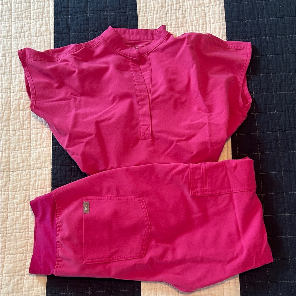 FIGS flamingo pink scrub set